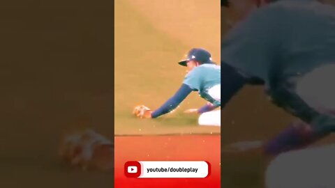 MLB INSANE PLAY #shorts #mlb