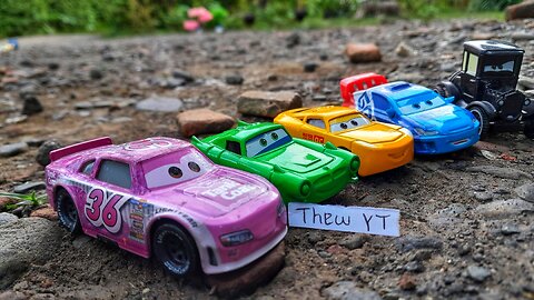 Disney Pixar Cars,Looking For Lightning mcqueen,bobby swift,Hudson,Monster truck,Dinoco,Sally