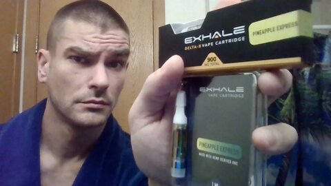 HHC vs. Delta 8 THC comparison (Exhale Wellness)