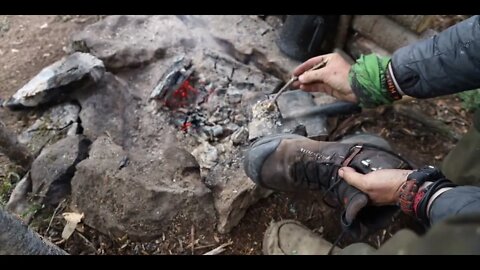 Canadian Rockies 30 Day Wilderness Survival Challenge Life Raft 15