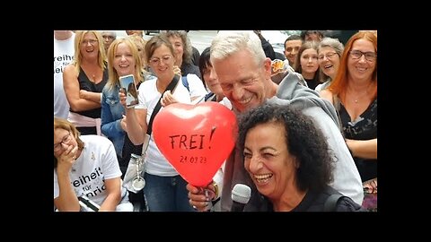 Dr. Heinrich Habig in FREIHEIT und die Polizei eskaliert.Landgericht Bochum 21.09.2023🙈