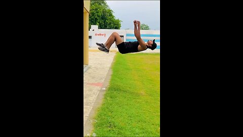 Backflip | how to backflip #backflip #calisthanic #gymnastic #shorts #fitness