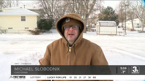 Omaha area residents brave sub-zero temps