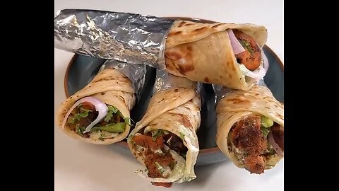 Chicken tikka roll...😋