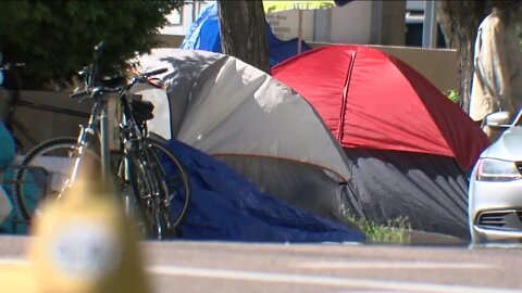 Attorney group says Denver's homeless sweeps violates settlement