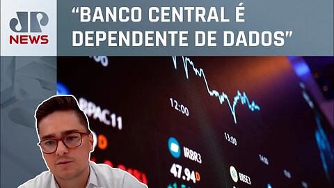 Ibovespa volta a subir de olho na política monetária; economista comenta