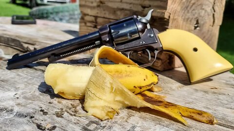 How to peel a banana 🍌🍌🍌