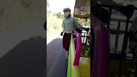 SENSACIONAL, CHAVES E CHIQUINHA DANÇANDO NA CARRETA DA ALEGRIA POP STAR, LIKE 139