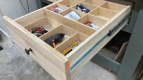 DIY Shop Drawer Dividers with Sliding Tray | BEGINNER SERIES