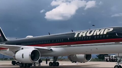 TRUMP❤️🇺🇸🥇🪽🚁TRUMP FORCE ONE🤍🇺🇸🏅🪽🕺🛫RALLY IN LAS VEGAS NEVADA💙🇺🇸🏅🪽🛬⭐️