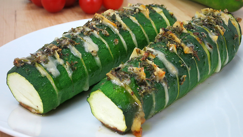 Hasselback Zucchini