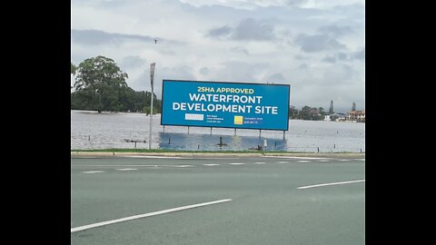 Floods in Nth NSW & SE Qld, Australia. 28 Feb 2022.