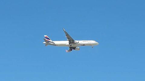 Airbus A321 PT-XPB na aproximação final antes de pousar em Fortaleza vindo de Guarulhos