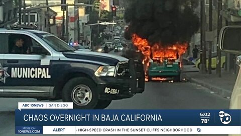 Violence in Baja California: More than 20 vehicles set on fire