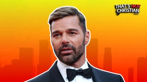 RICKY MARTIN is Living La Vida Loca