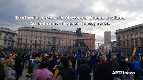 Trentamila persone in Piazza del Duomo a Milano Assembramento senza conseguenze!