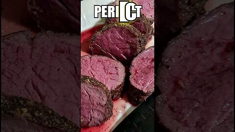 Beef tenderloin vs PS5 on Christmas #shorts