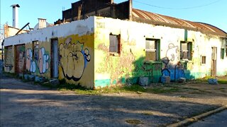 Ruínas de uma casa antiga abandonada em canoas/RS