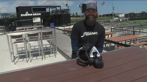 Former Brewers fan-favorite Tim Dillard returns to Milwaukee