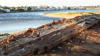 SOUTH AFRICA - Cape Town - Commodore II shipwreck (Video) (6Ut)