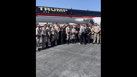 TRUMP❤️🇺🇸🥇MOTORCADE ESCORTED🤍🇺🇸👮‍♂️🏍️🚙🛻🚓BY CALIFONIA LAW ENFORCEMENT💙🇺🇸👮🏻‍♀️🚔🚙🛻🚗🚑⭐️