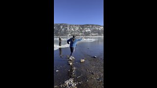 Cold Fishing! River Fishing. Ice Fishing