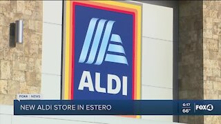 Aldi opens in Estero