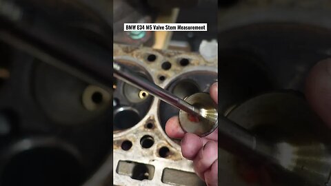 BMW E34 M5 Valve Stem Measurement #tool #mechanic #bmw #bmwe34 #bmwm5 #diy #cars