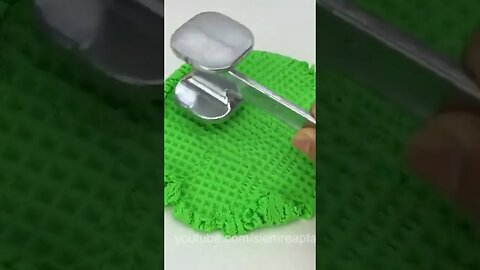 Very Satisfying Kinetic Sand Crunchy Cutting Sound #cartoon #childrenstoy #kidsvideo