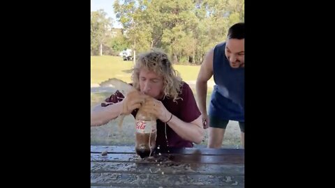 Diet Coke Mentos Challenge (Mini Game)