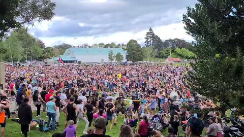 🔥 The New Zealand Protest Against Mandates Is LIT!