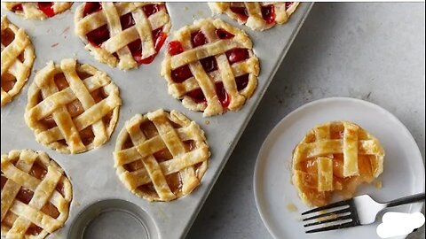 Mini pie in a cup cake tin