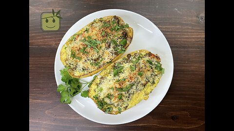 A Simple & Quick Dinner - #StuffedSpaghettiSquash