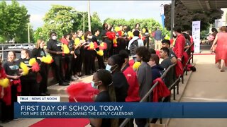 Thousands of Milwaukee Public Schools students return to class for early start