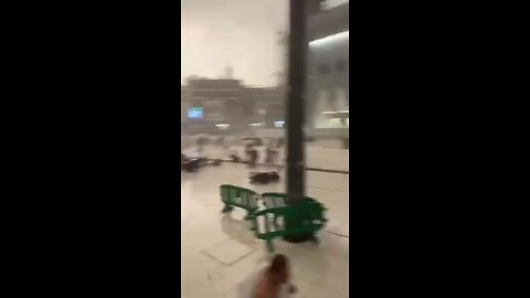 Heavy Rain at Masjid Al Haram #rumble #daily #cars #boxing #jdm #turbo #ufc #boxer #boost #boosted