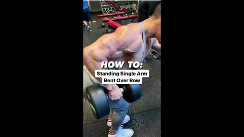 Get a THICK BACK with the Single Arm Dumbbell ROW! #shorts #short #dumbbellrow #backworkout