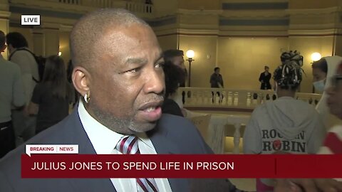 Live from the Capitol on reactions to Julius Jones' commutation with Naomi Kiett