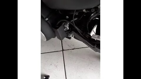 Instalação suporte pedaleiras sportster Lidera Custom Garage