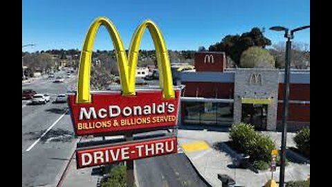 Celebrity dawah Sheikh eating haram burger at McDonald's