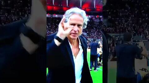 Jorge Jesus chamando Renato Gaúcho de Corno... Em libras... kkk