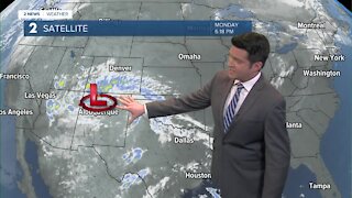 Showers on the way - Monday Night Weathercast