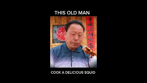 TWO OLD MAN COOK A DELICIOUS SQUID AND HAVE A GOOD JAMMING