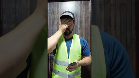 The Builder Who Didn't Listen 😂 #laughoutloud #funny#shortvideo #shorts #funnyvideos