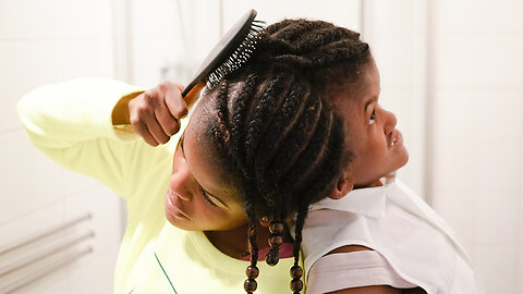 Conjoined Twin Sisters Attached At The Head | BORN DIFFERENT