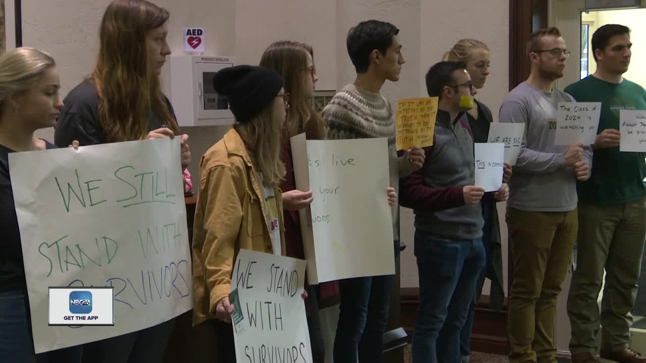 Students protest at St. Norbert as board of trustees meet