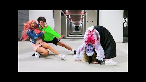 SCARY Halloween Prank On Friends || Must watch