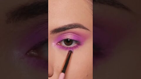 Purple Eyeshadow look 💜 shorts makeup