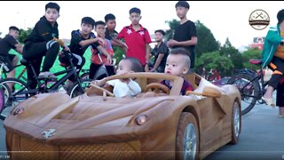 Changing Color of a Ferrari Aperta - A Suprise Christmas Gift for His Son