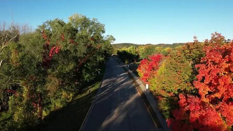 #djiair2s Follows Blackhawk Avenue in search of colorful fall leaves in Prairie du Chien WI