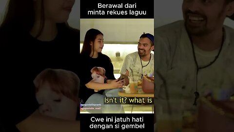 Berawal dari minta rekues laguu, cwe ini jatuh hati dengan si gembel